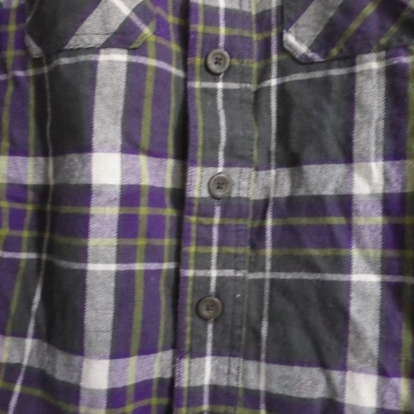 P.S. From Aeropostale, plaid long sleeve button down front shirt, size small, 8 - Picture 6 of 12